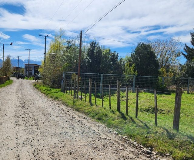 SE VENDE PARCELA CON CASA HABITACIÓN.