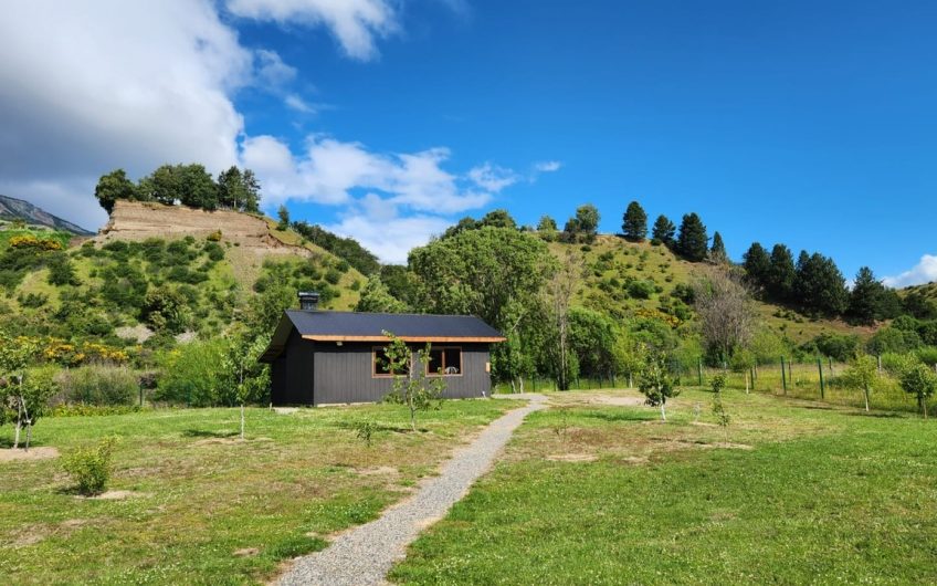 SE VENDE PARCELA CON CASA HABITACIÓN