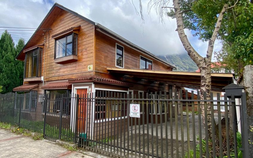 SE VENDE  HERMOSA Y AMPLIA CASA EN EL CENTRO DE PUERTO AYSÉN.